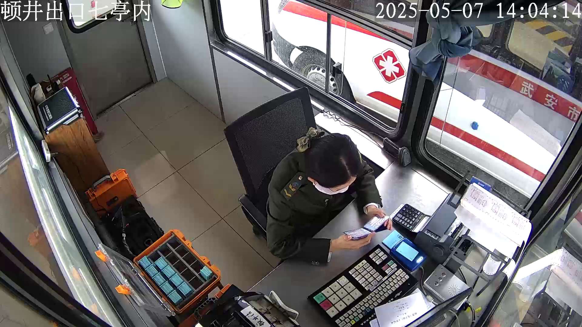 识别车型.jpg 识别车型.jpg